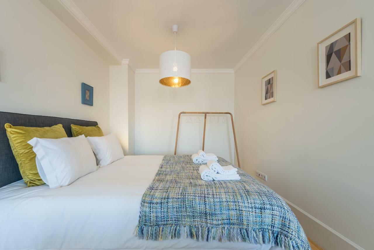 Guestready - Starry Night Balcony Apartment Porto Bagian luar foto
